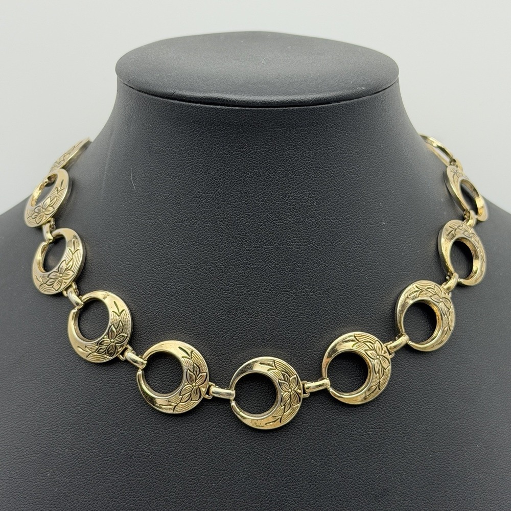 Vintage Floral Etched Open Circle Link Choker Necklace Karu Gold Tone Chunky